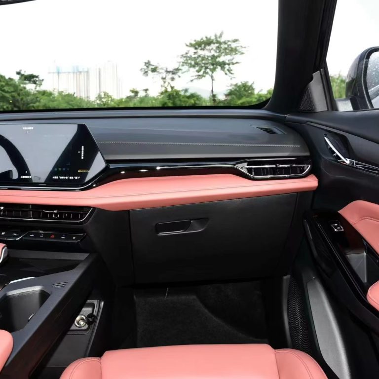 NEW Car Changan X5 PLUS 2026 Second-generation 1.5T Pioneer Pro Version R18 Panoramic Sunroof Five Seater SUV detail image 2